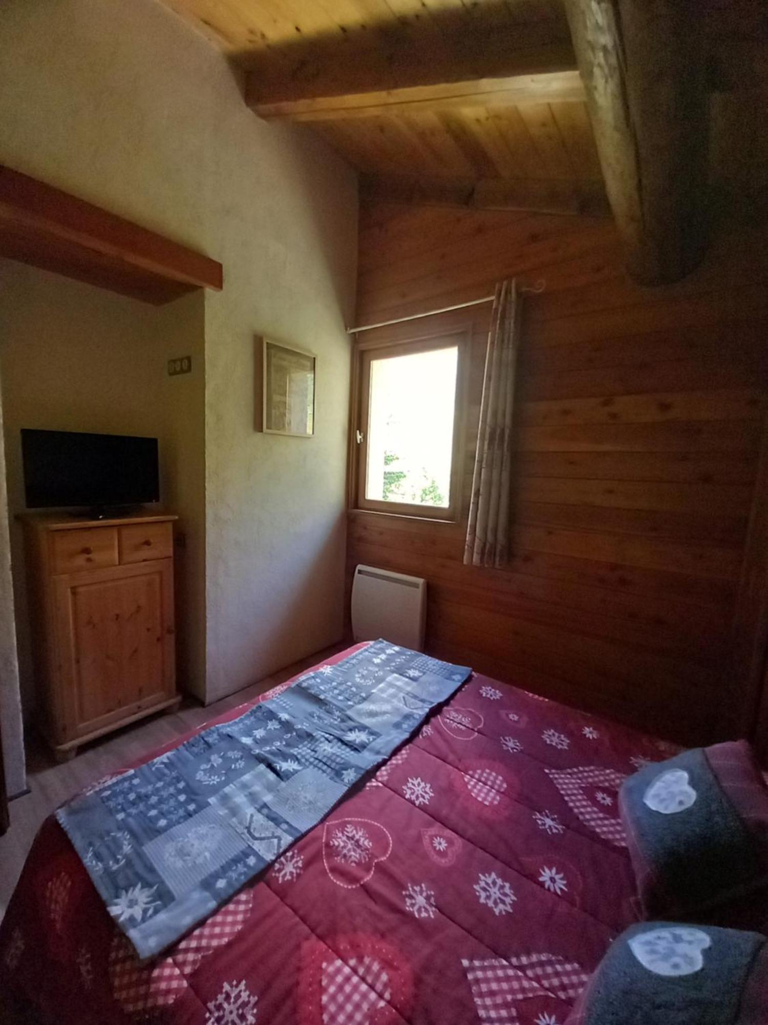 Chalet L'Aubepine Residence B&B Бессан Екстер'єр фото